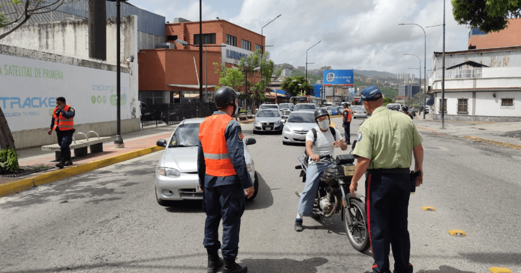 Policía de alcabala desmantela Cártel de Guarenas tras preguntarle a un narco "¿a qué te dedicas?"