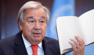 ONU condena a Rusia a que firme el libro de vida