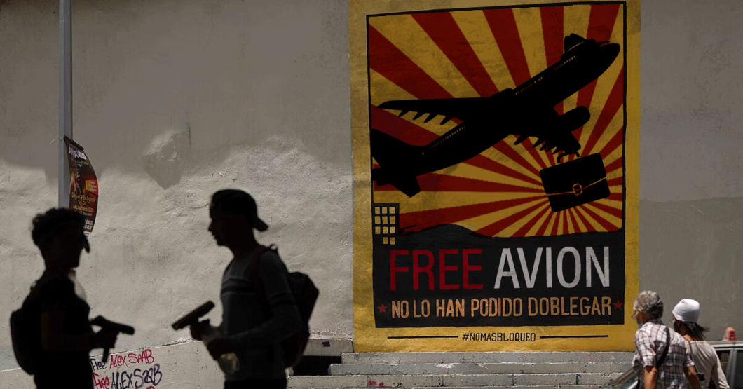 Gobierno asegura que el avión de Conviasa detenido en Argentina es un honesto empresario venezolano