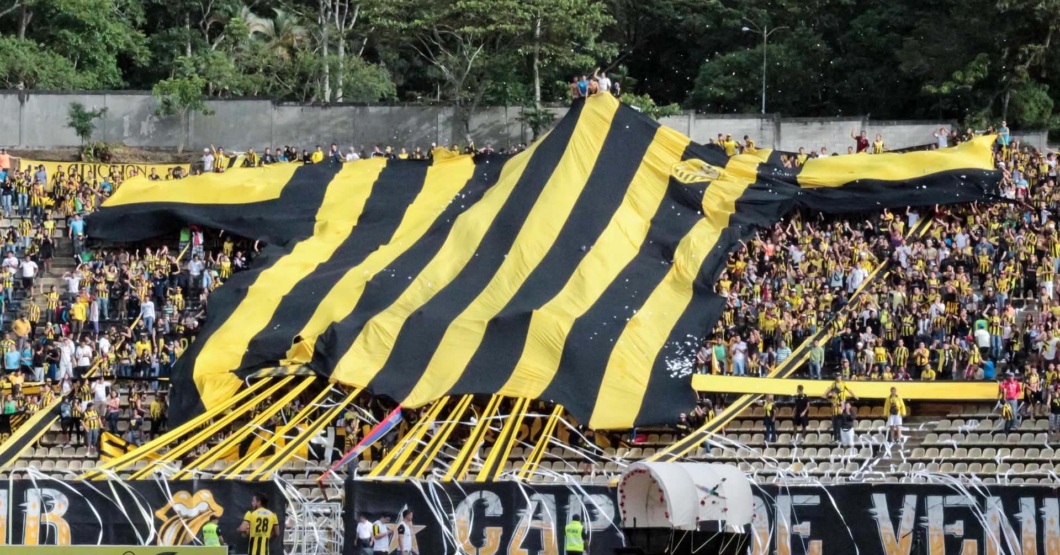 Deportivo Táchira busca nuevo community manager que también sea diseñador, fotógrafo, delantero centro y acepte pago móvil