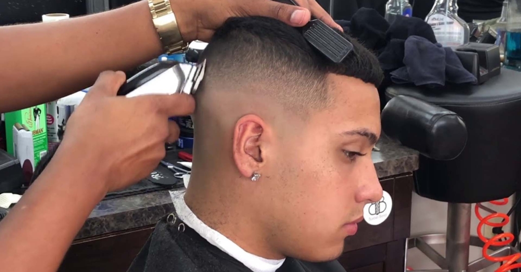 VALIENTE: Este chamo le dijo a su barbero que el corte fue una mierda