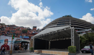 Cancelan concierto de Juanes luego de que Diosdado ordenara montar la tarima en El Helicoide
