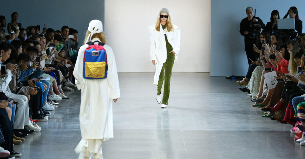 Bolsito tricolor arrasa en la New York Fashion Week