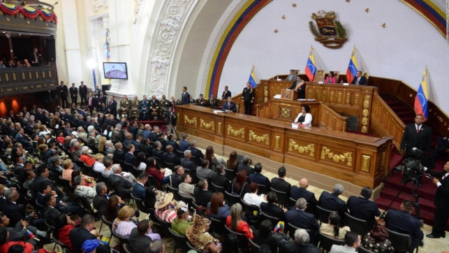 Gobierno que no gobierna prohíbe a organizaciones no gubernamentales