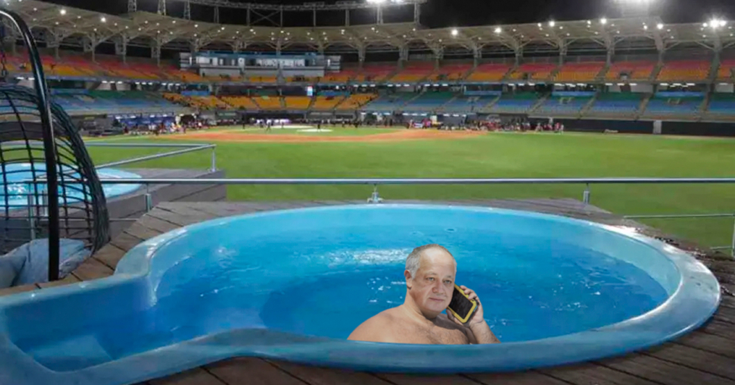 Diosdado explica desde jacuzzi en el estadio que no hay dinero para pagar a los maestros