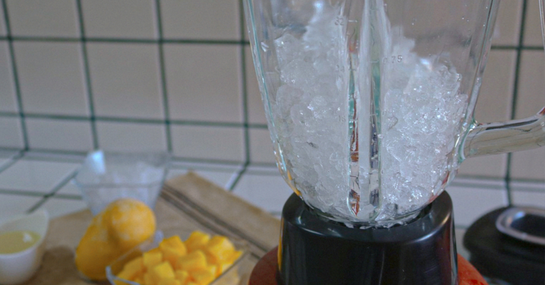 Licuadora con opción para triturar hielo se daña porque le echaron hielo