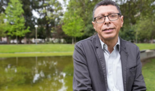 Maestro aliviado de que Inteligencia Artificial por fin le va a quitar el trabajo