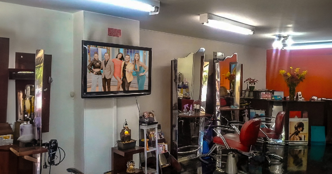 Portada's se queda sin televidentes luego de que peluquera aprendiera a cambiar el canal