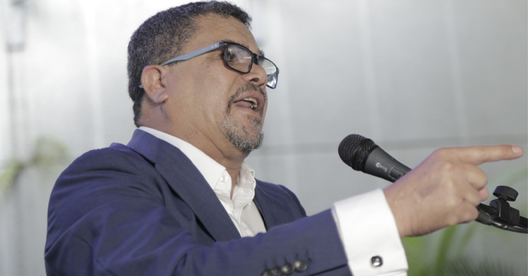 Benjamín Rausseo logra desviar preguntas incómodas acerca de su postura política con chiste sobre su "machete"