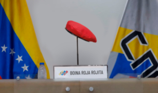 Oposición esperanzada tras nombramiento de boina roja como rector del CNE
