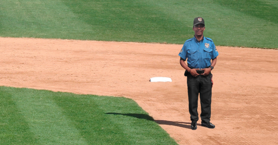 Equipo de la MLB contrata vigilante para evitar que Ronald Acuña siga robando bases