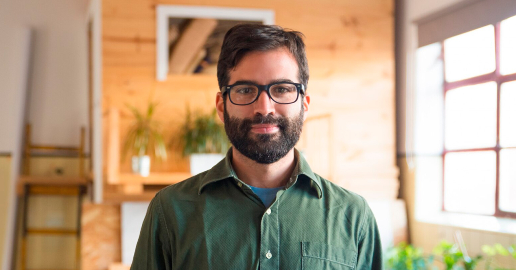 Chamo toma firme posición sobre conflicto bélico como si a alguien le importara su opinión de mierda