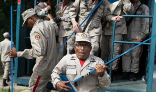 Gobierno ejerce soberanía enviando milicianos a barrer el Esequibo