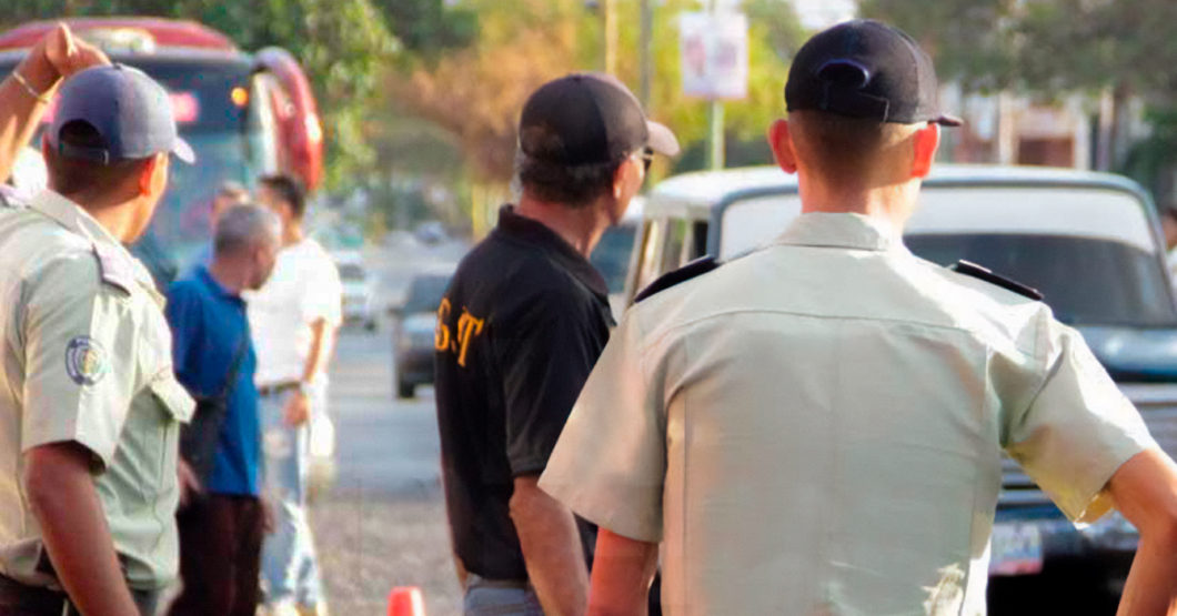 Joven con el RCV vencido descubre que le toca pagar los aguinaldos de todo el comando