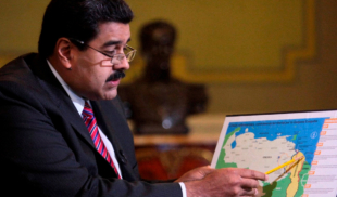 Gobierno que no puede ni recuperar un hospital pretende recuperar el Esequibo