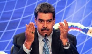 Maduro ordena capturar al equipo de María Corina por el delito de dirigirle la palabra a María Corina