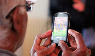 Presidente de mesa electoral establece récord mundial de Candy Crush