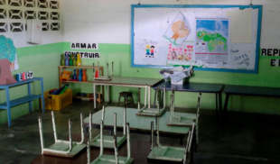 Maduro ordena que únicas dos escuelas que quedan en el país cuelguen mapa con el Esequibo