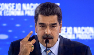 Maduro acusa de clasismo a personas que dan clases