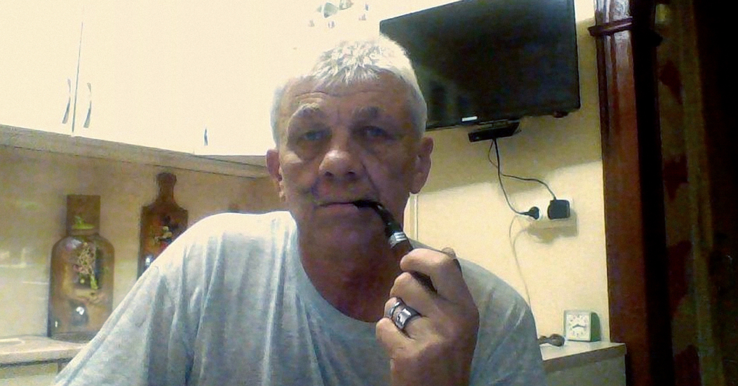 Pensionado se abre OnlyFans