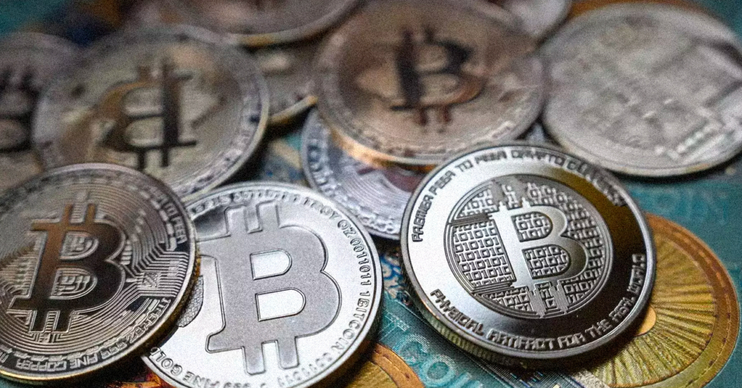 Bitcoin alcanza un máximo histórico de BASTA, VAS A COMPRAR CRIPTOMONEDAS OTRA VEZ, EL PRECIO VA A BAJAR Y VAS A PERDER TUS AHORROS NUEVAMENTE