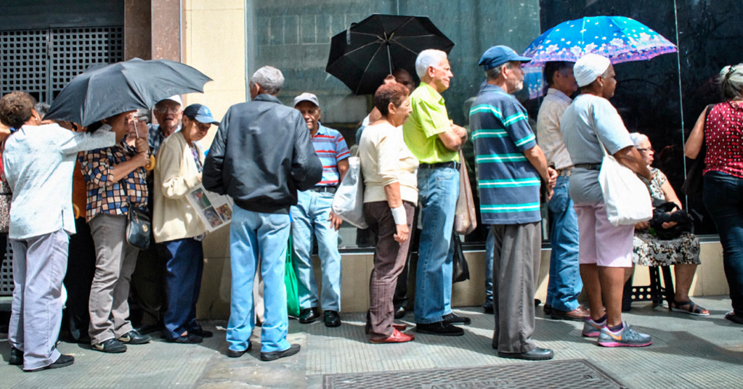 Gobierno lanza campaña "adopta a un pensionado"