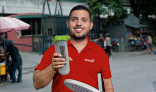 Chavista crypto evangélico jugador de pádel empieza a vender Herbalife para volverse la persona más insufrible del mundo