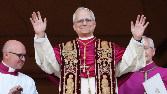 Venezolanos oficialmente han visto más Papas que presidentes