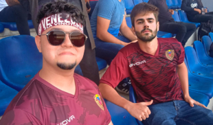 Venezolano que sufre ansiedad por el dólar, servicios e inflación, listo para sufrir hoy por la vinotinto