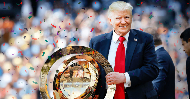 Trump deporta al Chelsea para levantar trofeo del Mundial de Clubes él sólo