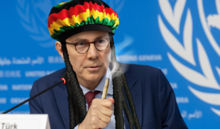 CONTUNDENTE: Alto Comisionado de la ONU prende palo santo para enviarle buenas vibras a Venezuela