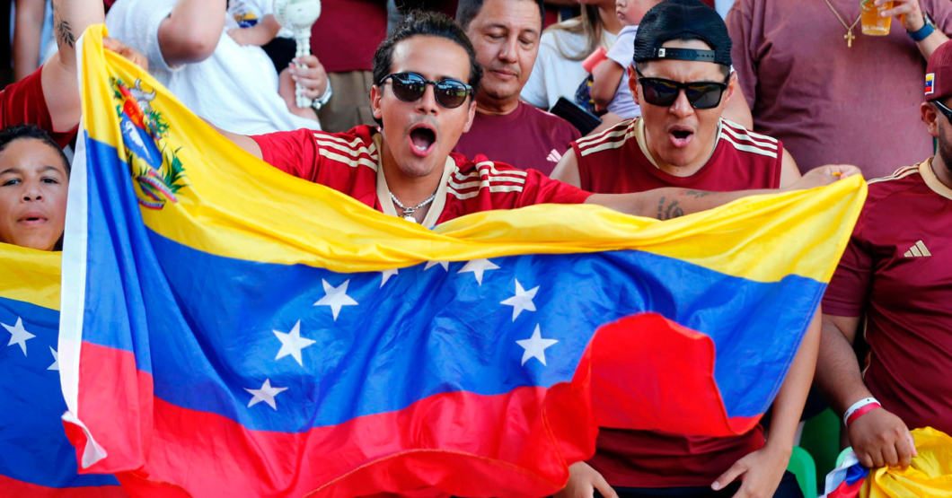 Fanáticos de la Vinotinto celebran que Bolivia también perdió