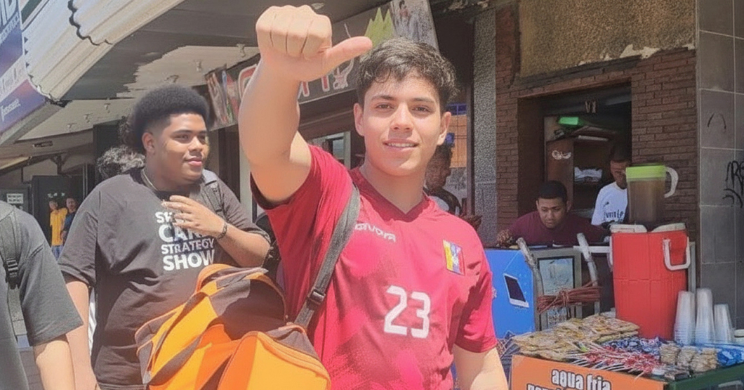 Chamo viaja a Maturín para ver el partido completo de Bolivia y Brasil en el teléfono