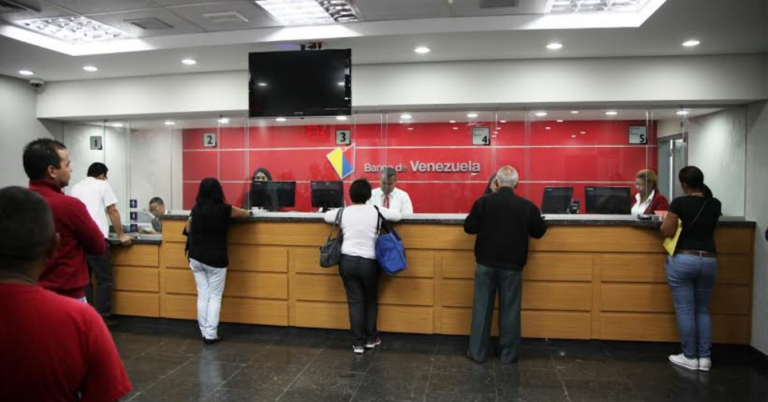 OPORTUNIDAD: Banco vende dólares a tasa BCV en esta noticia de mentira