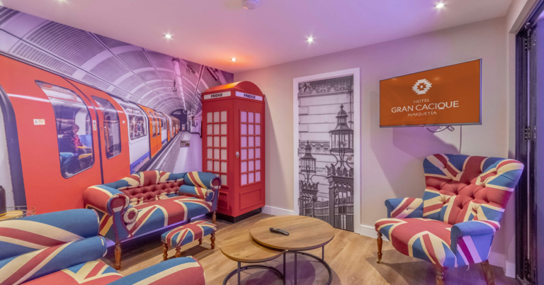 Hotel del aeropuerto estrena habitaciones temáticas de los 89 países que no puedes visitar con tu pasaporte