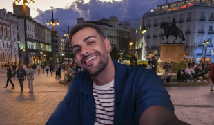 Joven viaja a Madrid para probar comida venezolana de verdad