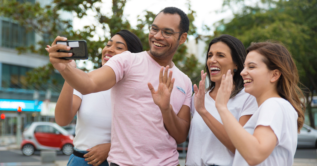 Venezolanos completamente satisfechos con todo se van a la cama con una gran sonrisa y se despiertan felices de tener que vivir un día más de esta maravilla de país en esta noticia supervisada por Conatel