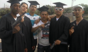 Penal de El Rodeo gradúa su tercera promoción de hackers de Whatsapp