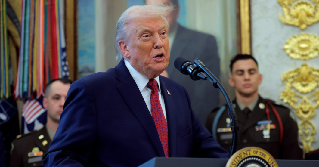 Trump declara guarapita casera como arma de destrucción masiva