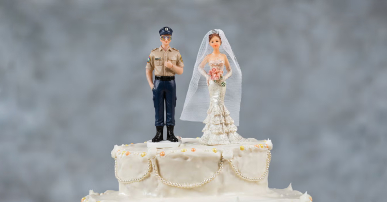 PNB se casa con estudiante para poder revisarle el teléfono