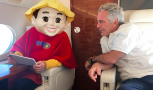 INSÓLITO: Nuevos documentos de Epstein revelan que muñeco del Kino Táchira viajó a la isla