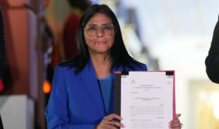 Delcy dice que la transición hacia otro gobierno de Delcy va perfecto