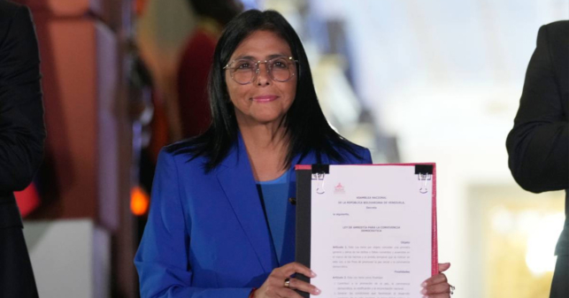 Delcy dice que la transición hacia otro gobierno de Delcy va perfecto