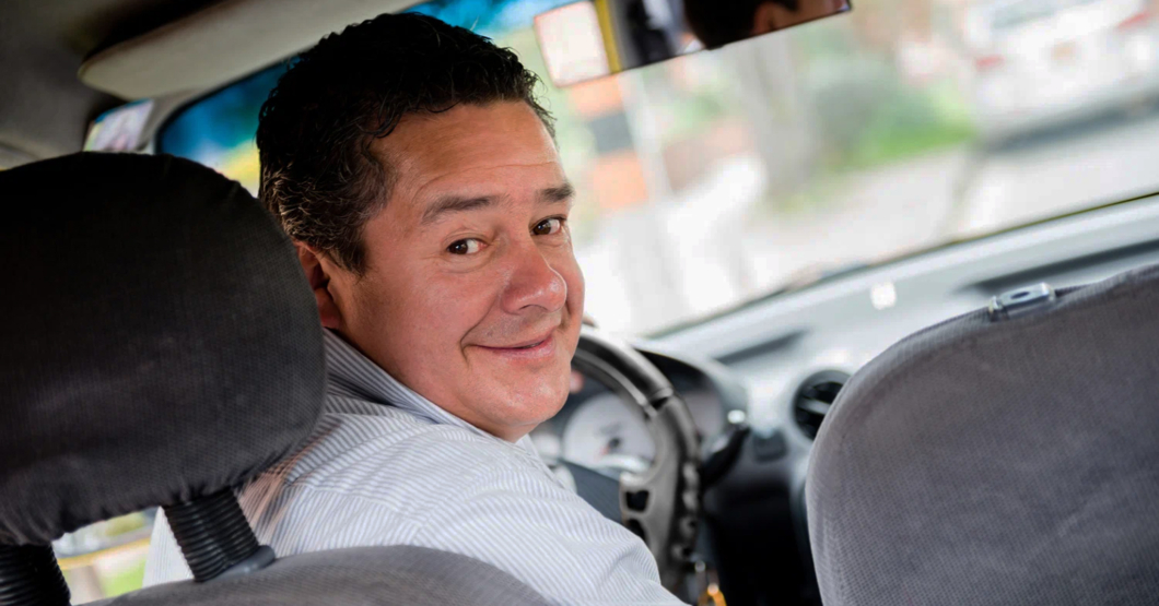 Taxista aprovecha viaje para confesarle a pasajero la vez que atropelló a alguien en 1987