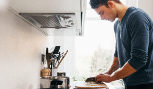9 Consejos de cocina para vivir solo sin pasar hambre