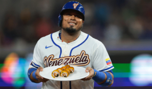 Venezuela intimida a Japón mostrándoles sushi de tajadas