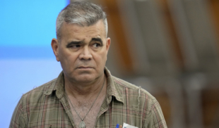 Padrino López pregunta dónde es que depositan la pensión