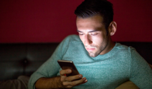 Joven no sabe si le están haciendo ghosting o es que la chama no tiene luz