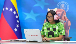 Aeropuerto Internacional de Maiquetía completamente restaurado en Minecraft