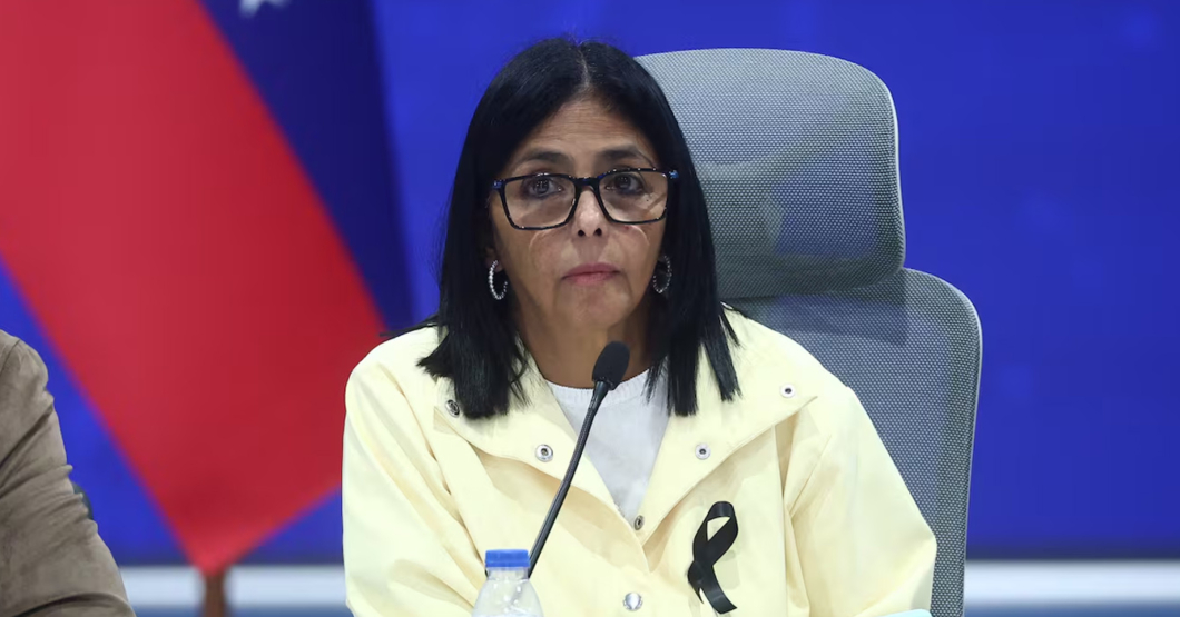 Delcy pide a ciudadanos a ahorrar la electricidad que no tienen